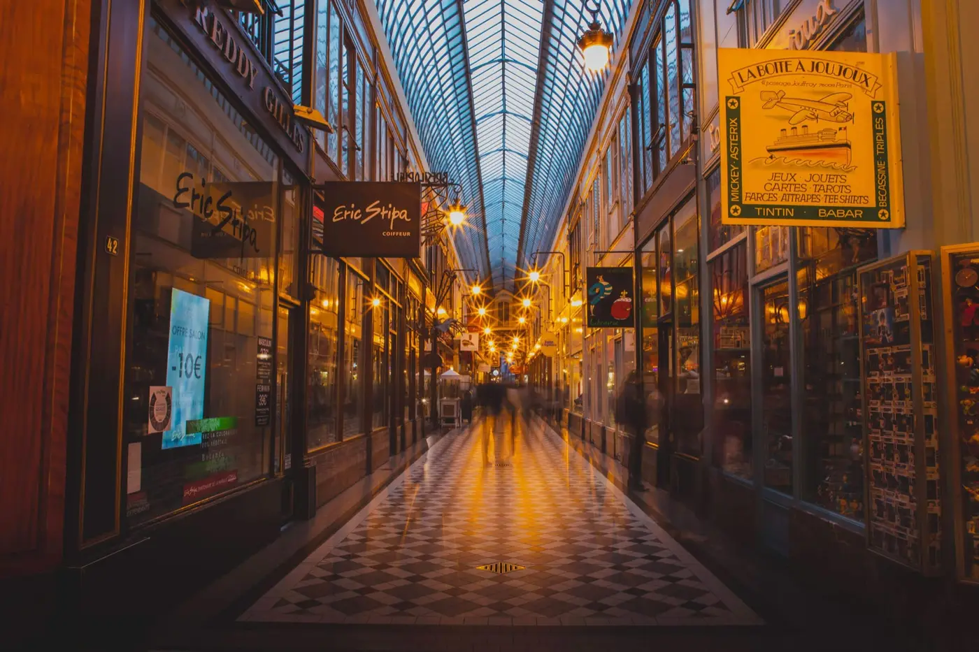 The covered passages, charming and unusual, Grands Boulevards, Paris, photo 2